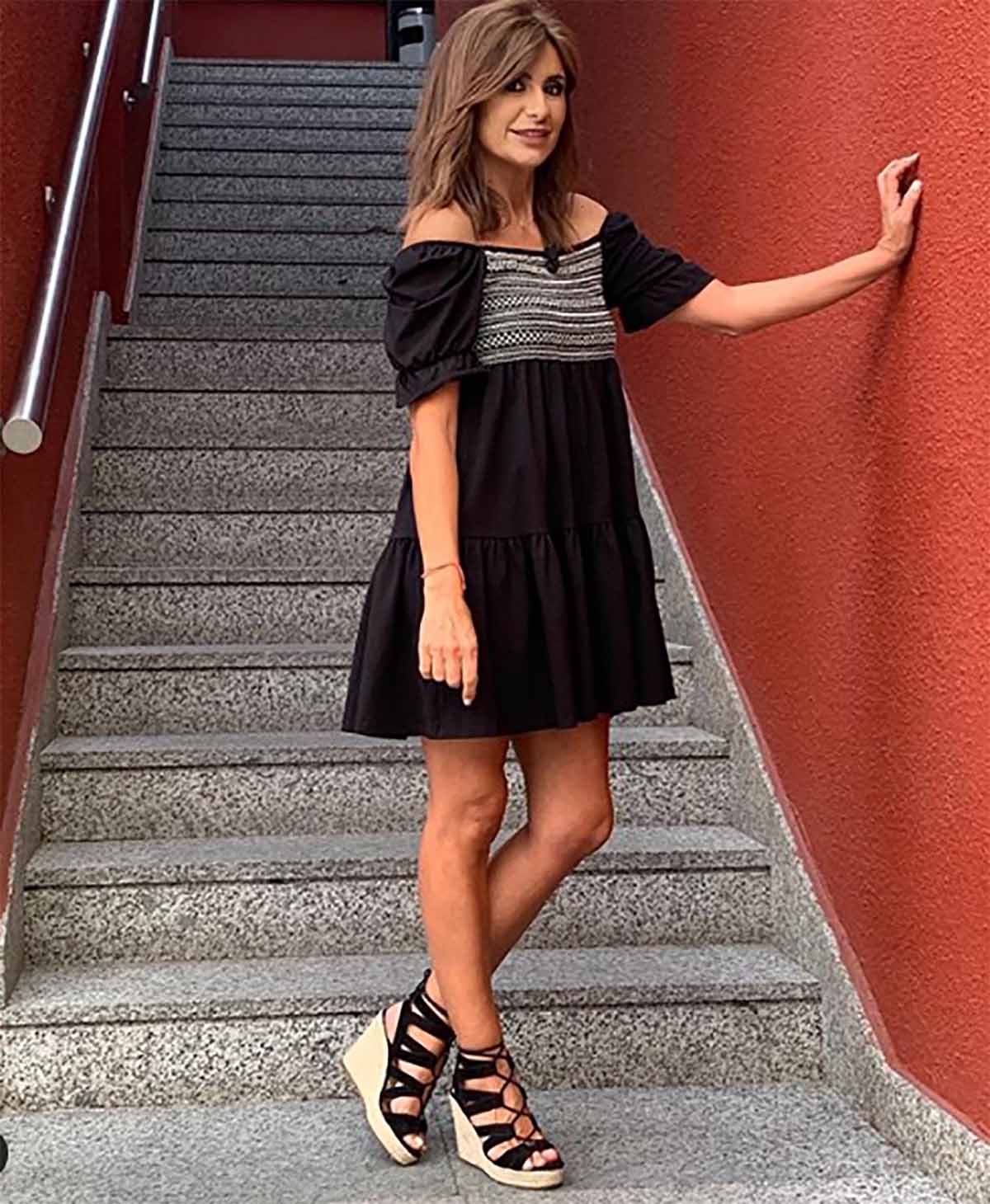 Vestidos delolindo 2025