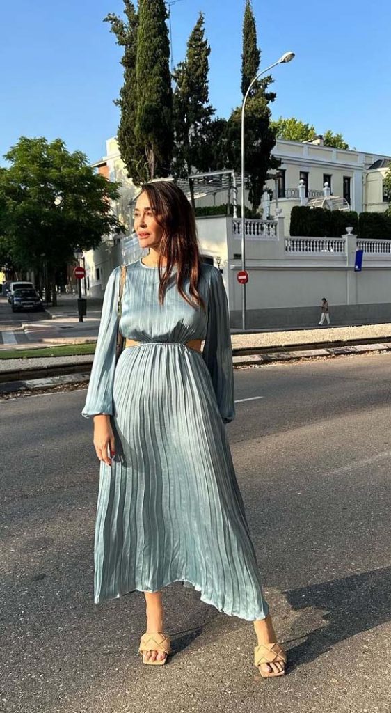 Ficha el vestido plisado de Mango rebajado de Vicky Mart n Berrocal