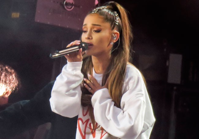 Ariana Grande da el concierto más emotivo de su vida