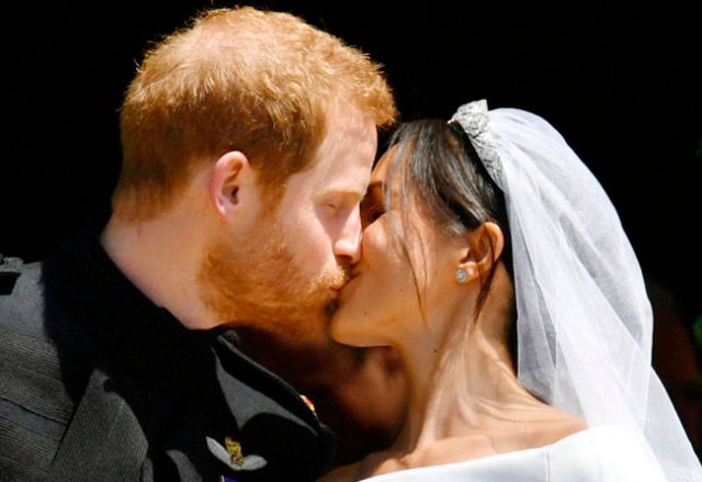 Imagen de VÍDEO: los votos, las alianzas, el beso… toda la boda de Harry y Meghan Markle en 2 minutos