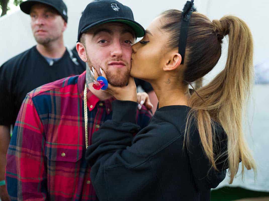Ariana Grande homenajea a su ex Mac Miller tras su muerte, mientras la señalan como culpable