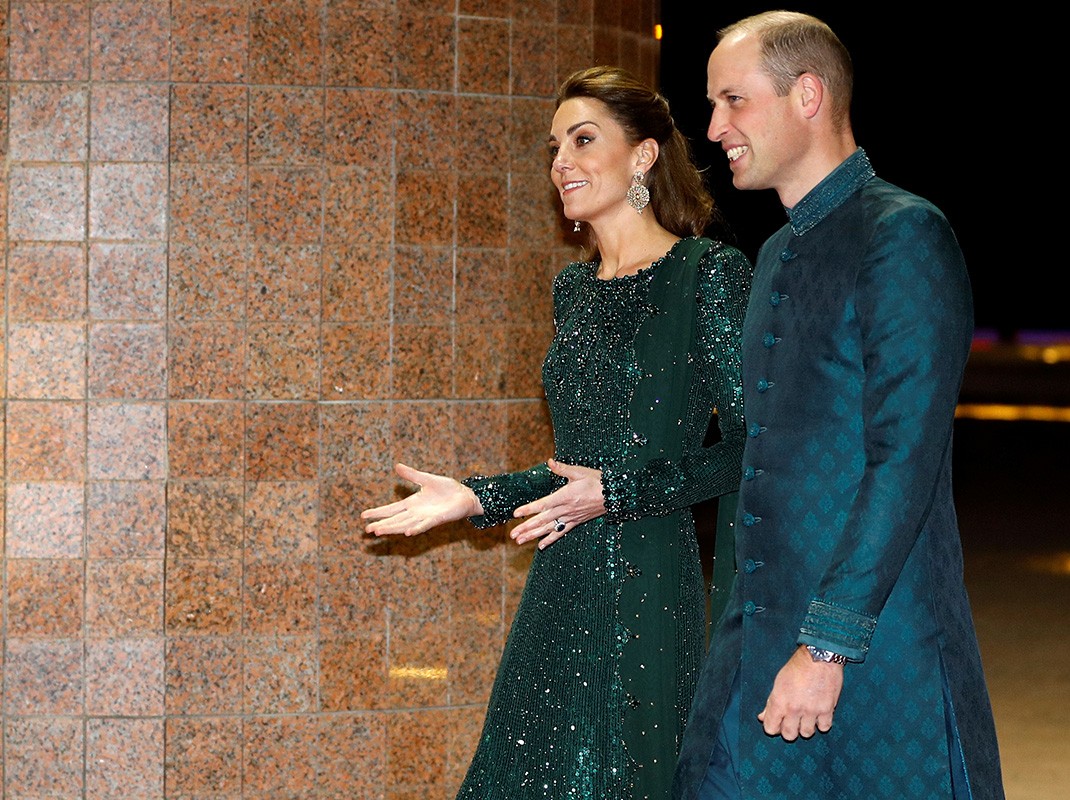 Imagen de El príncipe Guillermo eclipsa a Kate Middleton con su estilo en Pakistán
