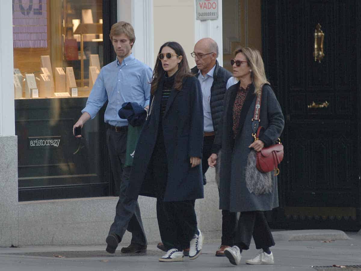 Christian de Hannover y Alessandra de Osma, paseo familiar en Madrid